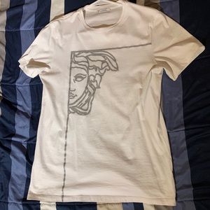 Versace shirt sparkling logo